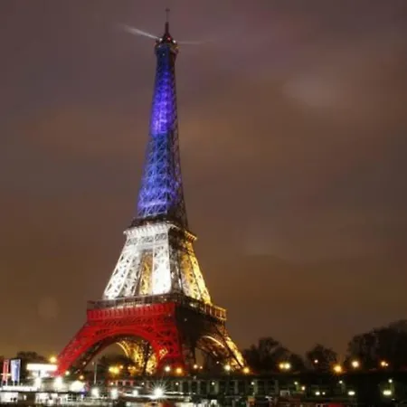 Studio Chic Paris Tour Eiffel Near Eiffel Tower 7Th Floor Exterior photo